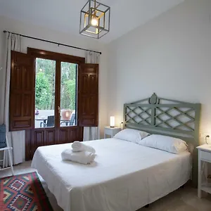 Apartamento De Lujo En Antiguo Convento, Granada